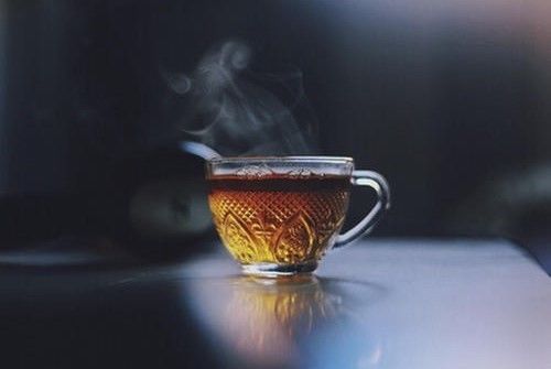  “茶因不饮而凉，人因不惜而散”这句话出自哪里？