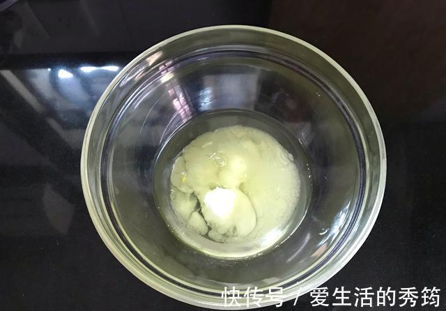 芝麻|比锅巴还酥脆的饼干,1勺面粉搅上2个鸡蛋,咬一口嘎嘣脆,太香了