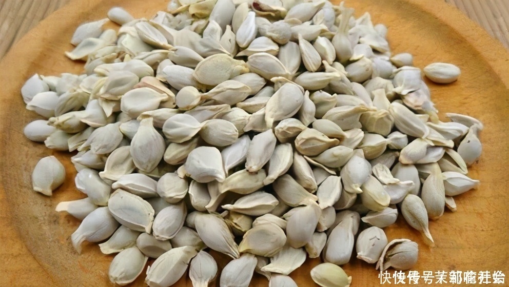 皱纹|人到中年想长寿，推荐常吃3种食物，补血养颜、淡化皱纹