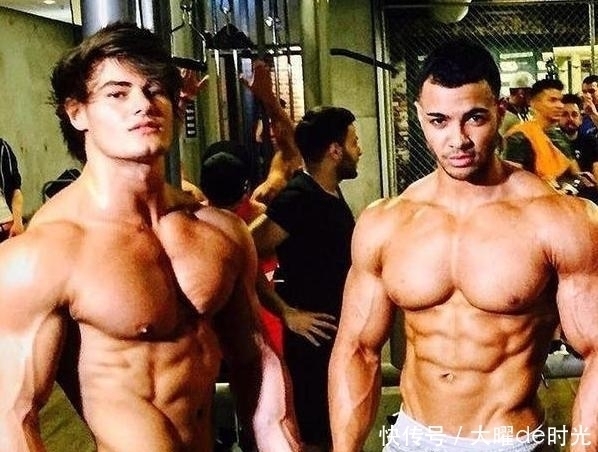 肌肉男|负重50斤跑5公里的军人与健身肌肉男 两者身体素质差距有多大
