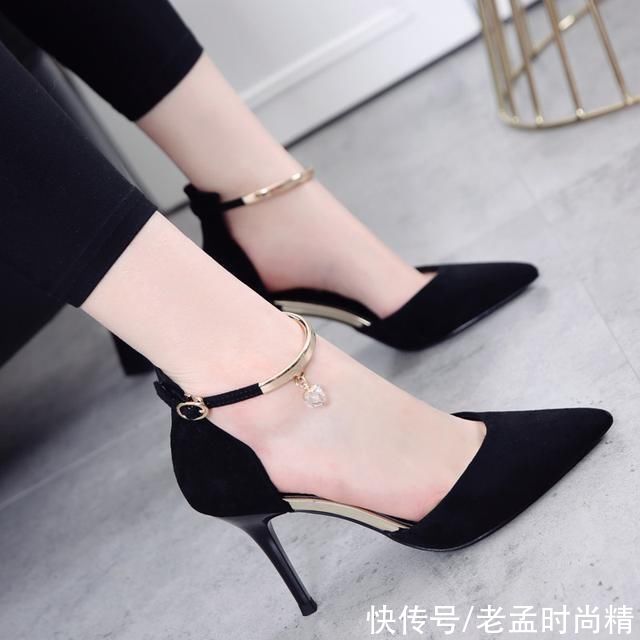 性感|爱穿高跟鞋的女人，气质绝对不会差，增高又性感