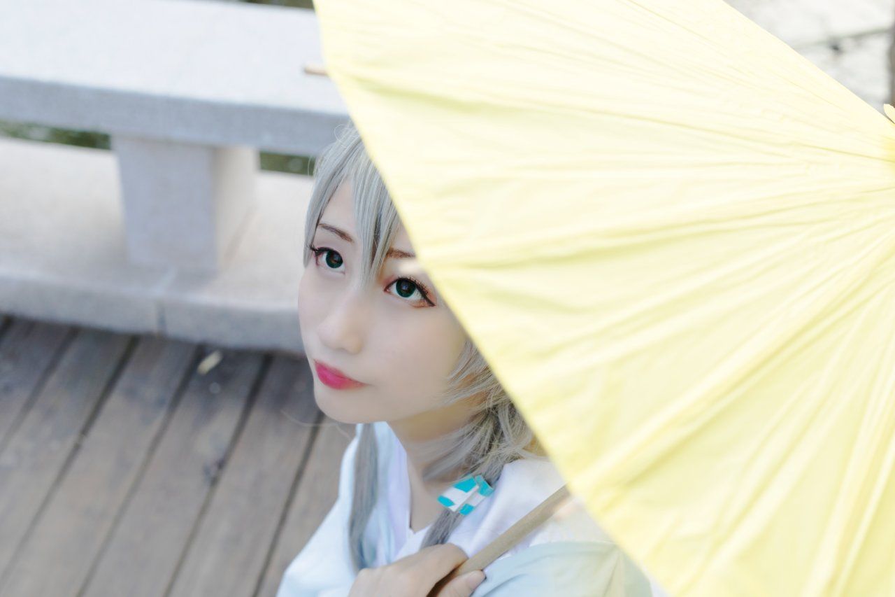 春来|VOCALOID洛天依乐正绫cosplay 春来发几枝