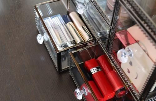 护肤品|化妆品收纳4大误区,99%的人不知道,看看你中了几条?