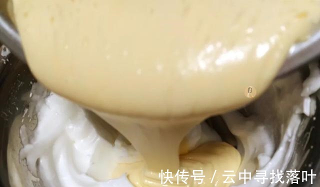 糯米鸡蛋|秋冬时节这样吃糯米,把它做成小蛋糕,细腻柔软,好吃易消化!