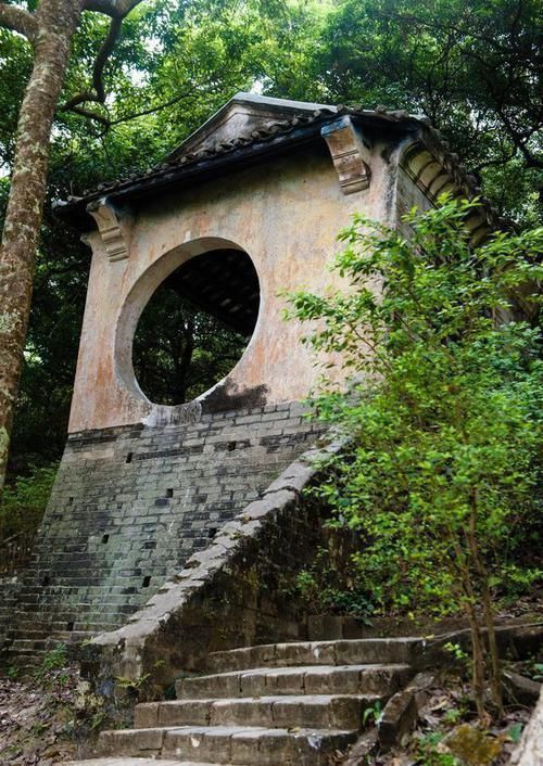 谢鲁山庄|我国最牛四大私人庄园之一，历时7年还没建完，风景原始静谧