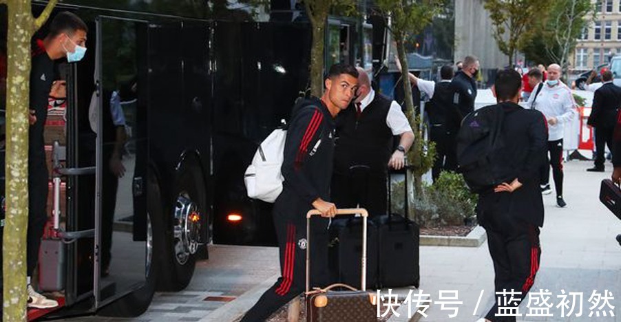 索帅|C罗领衔曼联对纽卡大名单，索帅拒绝透露首发！卡瓦尼两铁腰缺阵！