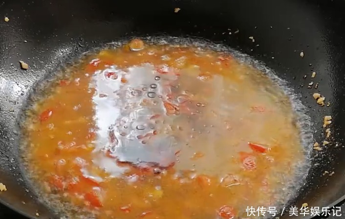 鲜香|红烧鱼好吃又诀窍,鲜香适口,外酥里嫩,端上桌就被大家吃完了