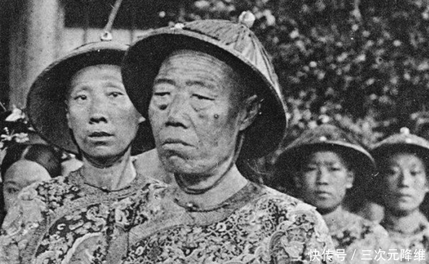 啥样|老照片:慈禧身边的9大太监长啥样?阴气逼人个个都是单眼皮