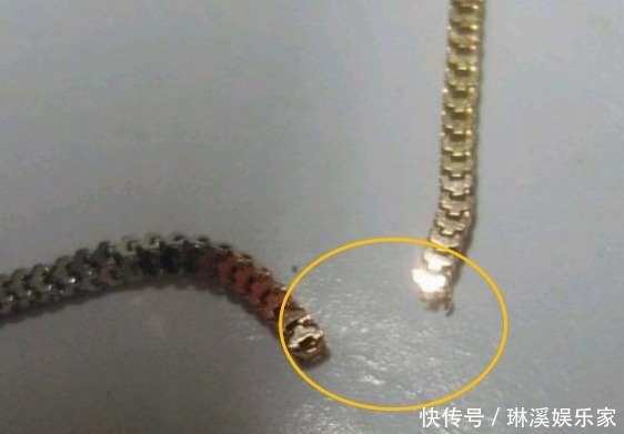 空心 女人买“黄金首饰”,手链还是手镯好会看2点的,都是懂行人