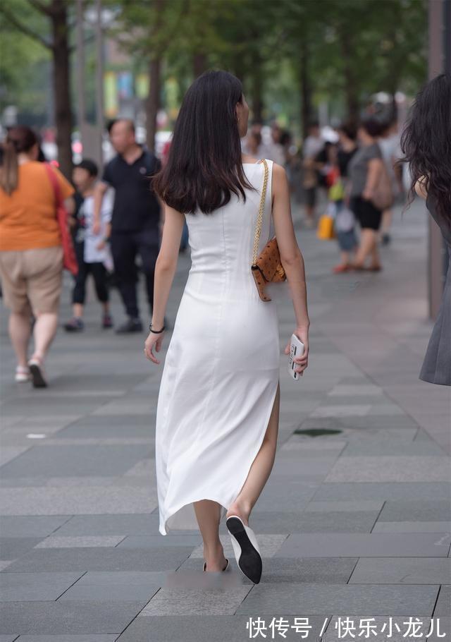 工装风 贴身提臀的连衣裙，擅长打造优雅靓丽风，简约休闲