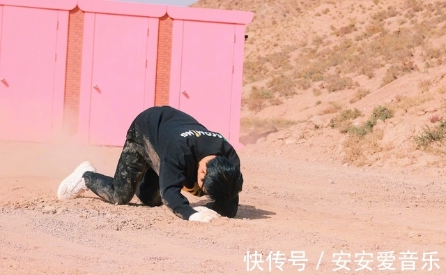 邓超发文不再录《五哈》,再看他离开跑男团的回应,差距一目了然