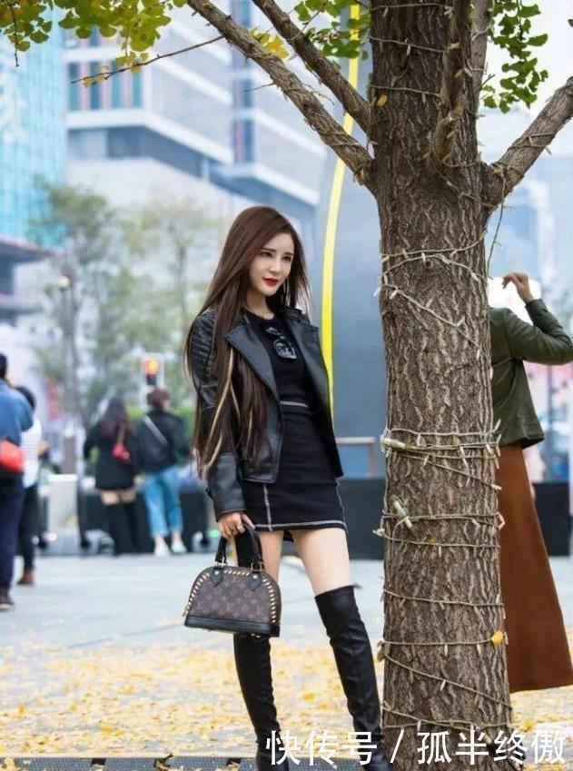 街拍|街拍时尚妩媚,长发披肩的妹子显得女人味十足太养眼了