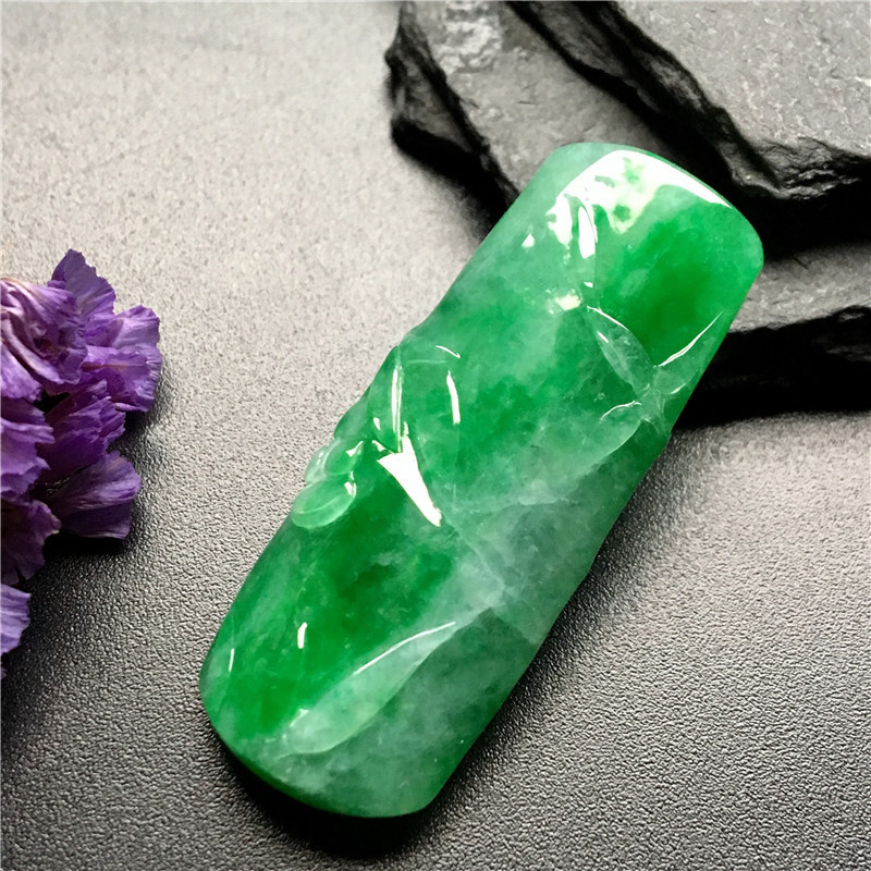 翡翠|竹节翡翠坠子,是什么寓意?