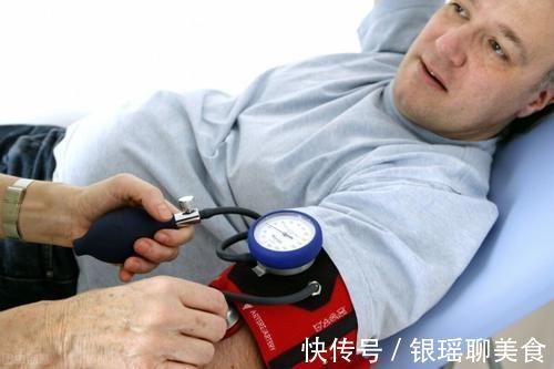 患者|快过年了，给高血压患者提个醒：每天2个时间段最危险！做好5事