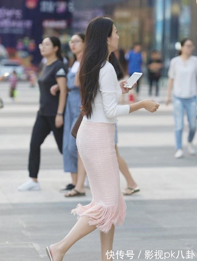 形状 裙子带有流苏点缀,让你的气质更加优雅柔和!