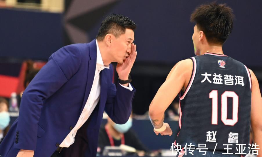 广东队|广东男篮官宣赵睿长期缺阵,身体极度不适,脚踝伤势日益加重