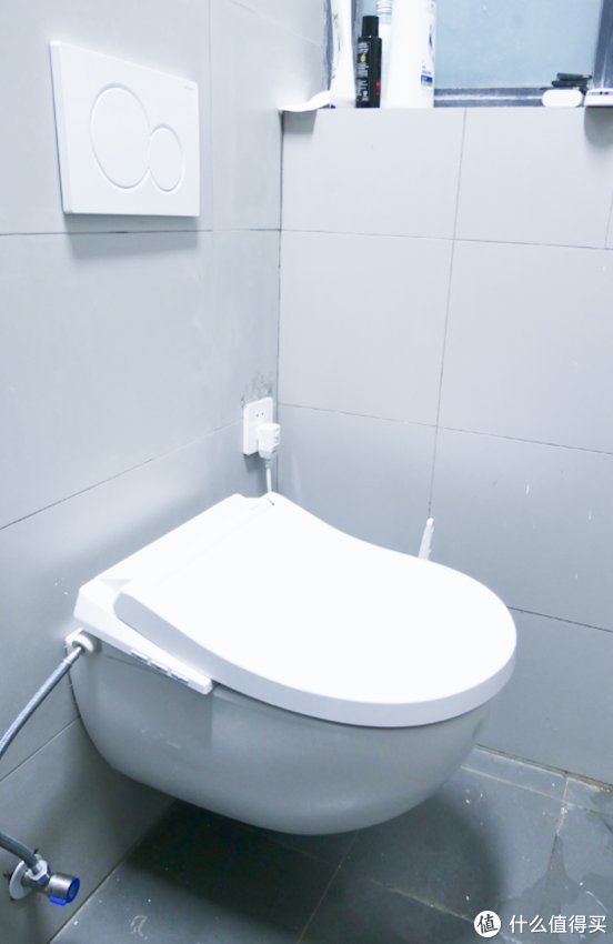 装修|小卫生间终极解决方案，将水箱装进墙里——吉博力智能马桶从购买、安装到使用体验