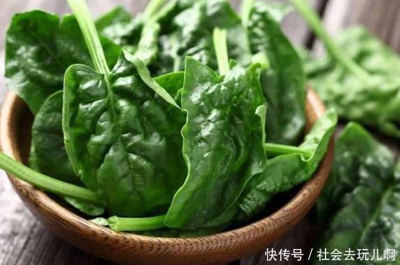 筋骨|年纪大了骨质疏松,4种食物每天吃一点,强筋骨比钙片还有效