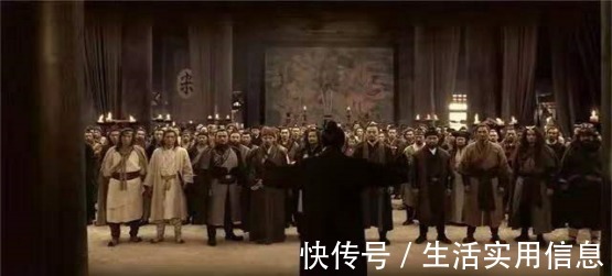 关胜#梁山好汉的奇葩死法走在路上被毒蛇咬死,喝醉酒坠马身亡!