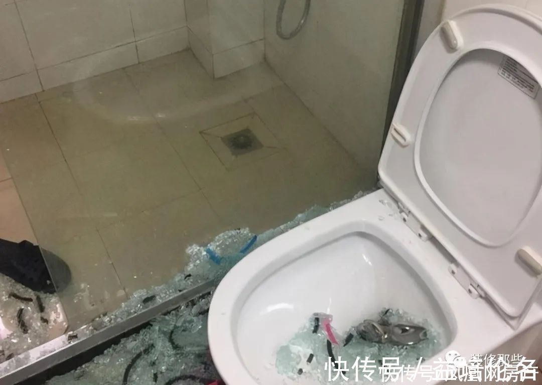 马赛克|刚住新房一肚子火!12个地方细节装得离谱不堪,不实用还净添堵