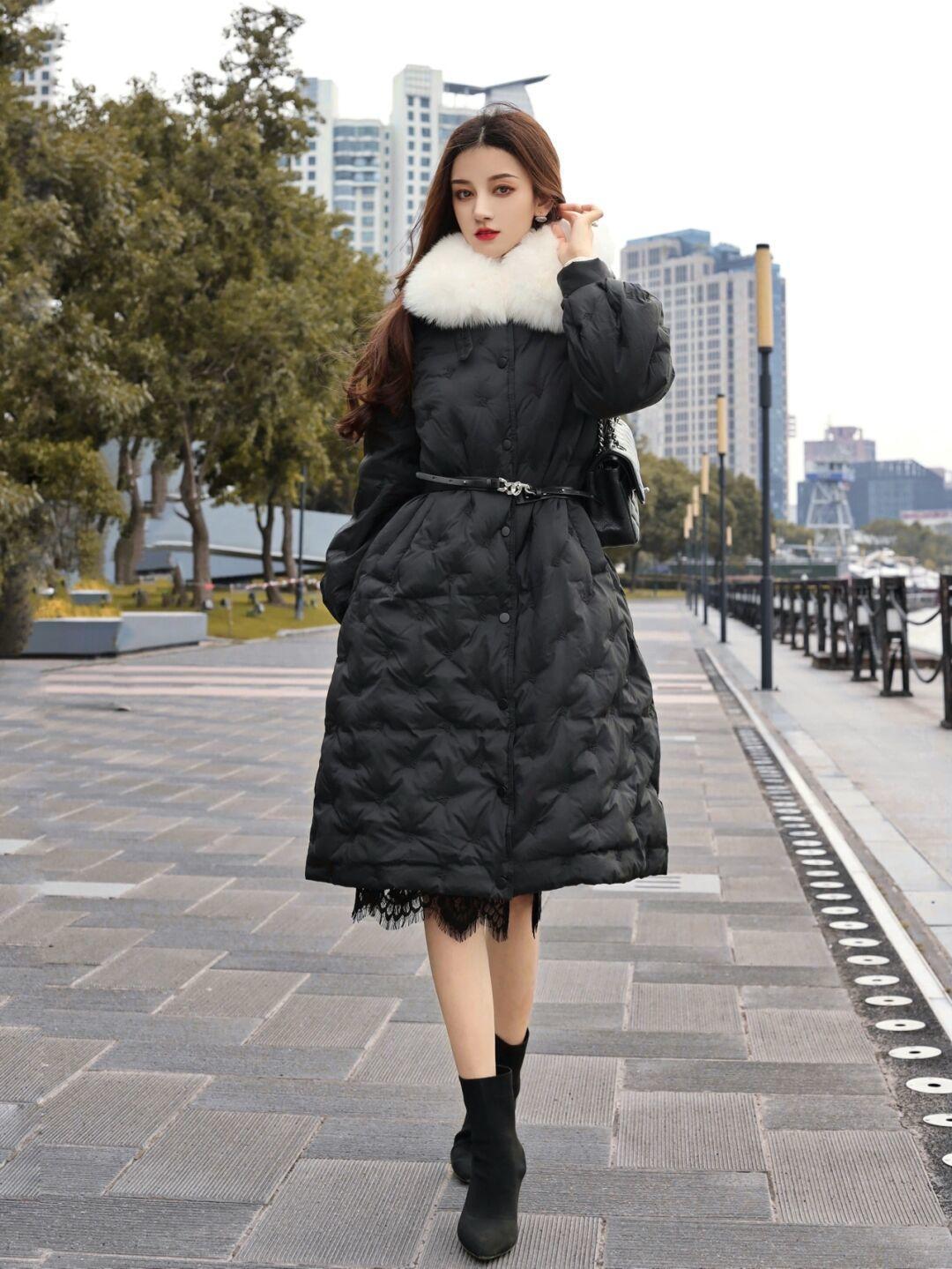 更上一层楼 冬天穿羽绒服太臃肿了?不妨试试这几款,保暖时髦还特显瘦