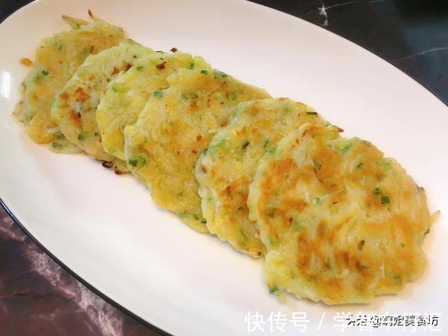温水|半根萝卜一个鸡蛋，用筷子搅一搅，5分钟搞定全家人的早餐