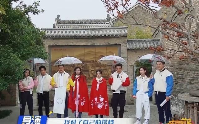 黑脸|郑恺有多讨厌邓紫棋？全程只给baby打伞，邓紫棋看后也忍不住黑脸