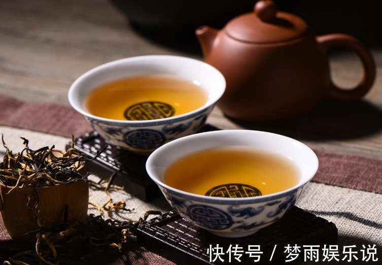 白茶|秋冬季节，气温骤降，多喝这些“暖胃茶”，养生保健还健康