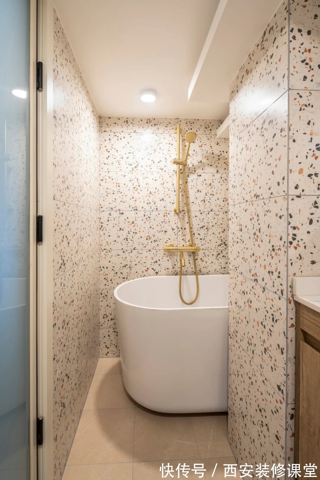 樓梯間|50㎡挑空公寓，做隔層一人住真美