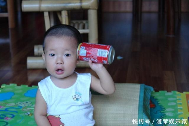 积食|医生劝告:4种零食不要碰,越吃脾胃越虚弱,还有家长给孩子买