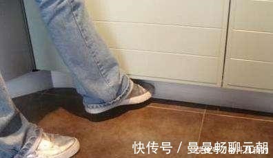 橱柜|橱柜底下万万要装这块东西,一旦工人装了你验收都不用,太聪明了!