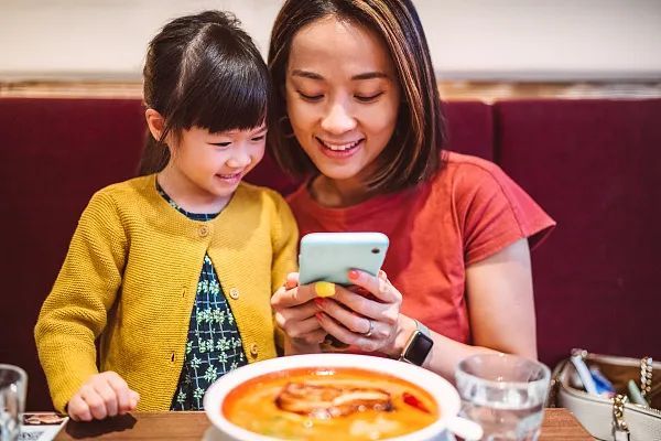 饱腹感|吃饭时的“第一筷子”，决定了你的体重和健康