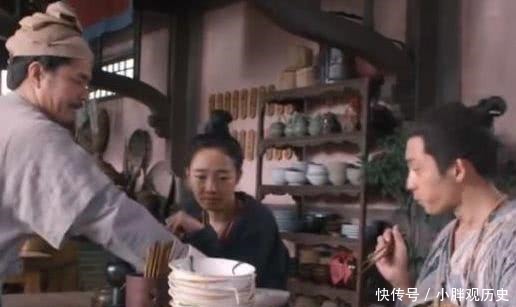 后才|古代大侠吃饭后扔下银子就走,难道就不怕钱给少了解事实后才知