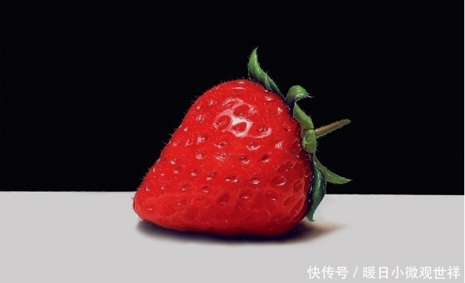 画家画了一“坏草莓”，卖出了20万，放大倍数看感觉很真实