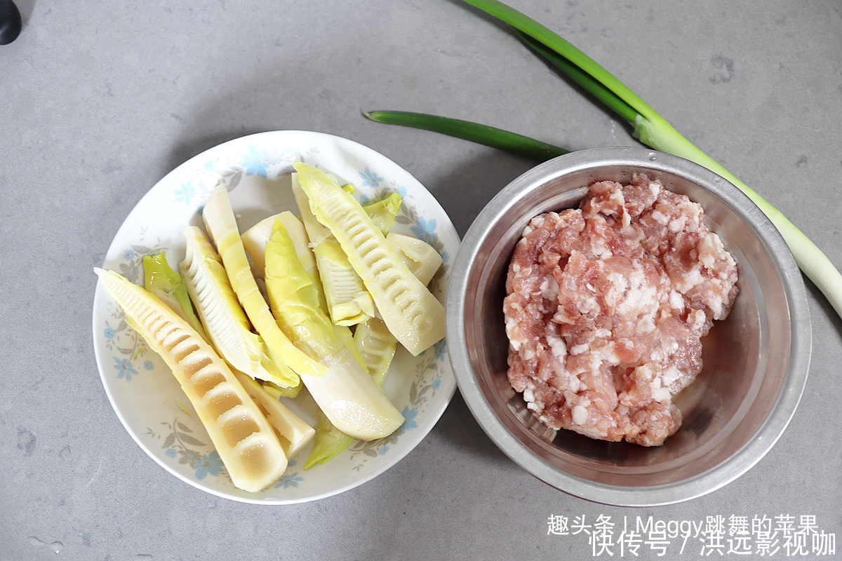  生肉|包饺子用生肉还是熟肉都不对！跟我学一招，生熟肉馅香得捧肚皮