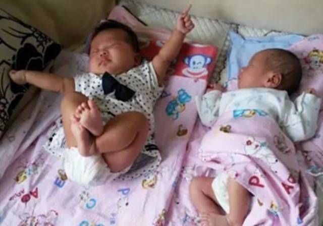 睡姿|孩子的五种睡姿，暗示了不同的“性格”！这种睡姿的父母最有福气