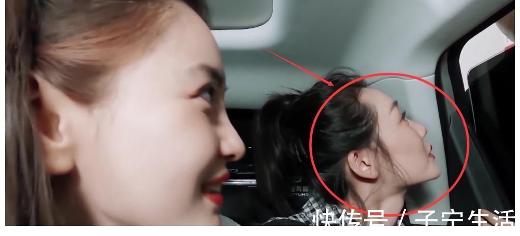 苗苗和baby節(jié)目中多次同框,當(dāng)看到兩人側(cè)臉時,才發(fā)現(xiàn)原來鄭愷眼光真毒