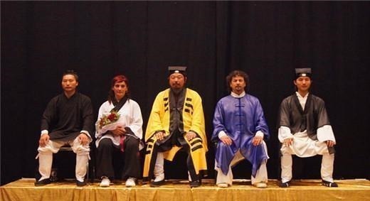 逍遥!张三丰14代传人, 精通奇门遁甲, 震飞空手道冠军