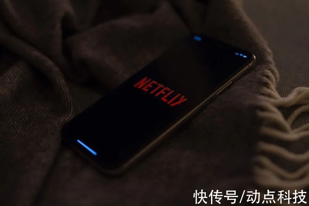 netflix|据称“史上最便宜 5G iPhone”明年春上市；联想回应撤回科创板上市申请｜晚报