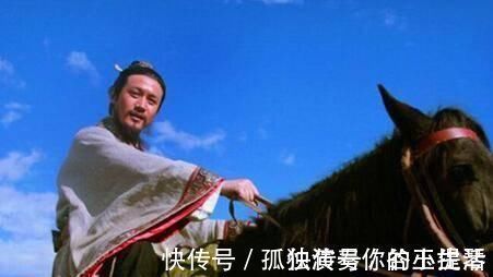 唐诗三百首&苏轼最经典的怀古词作,豪情万丈笔锋犀利,开篇就是千古名句