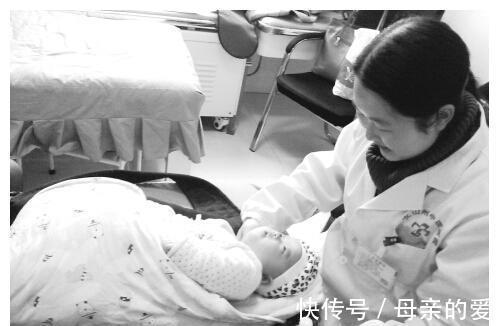 脖子|宝宝经常歪脖子危害大?原来是这几个原因,3招教你轻松解决