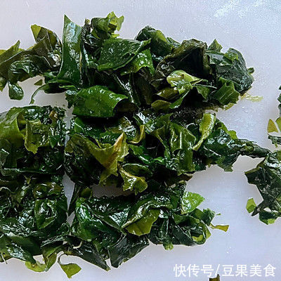 海药本草|10万人都收藏的超美味裙带菜豆腐汤，拯救你的胃