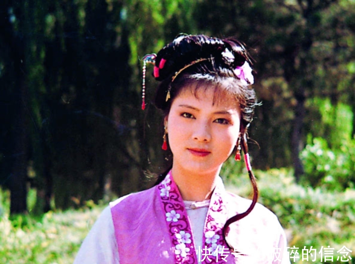 贾母|《红楼梦》后40回,袭人为何性情大变,做人处事尽显阴险卑劣?