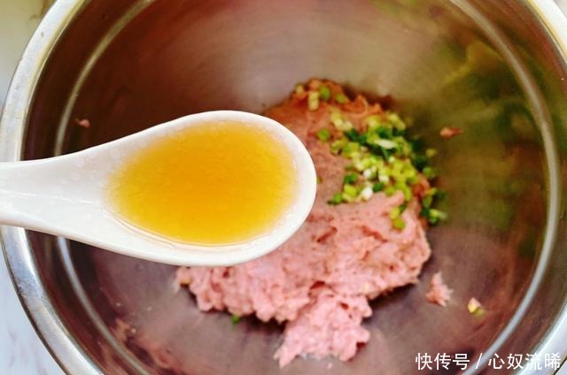 将莲藕|莲藕这样做太解馋了,我家1周吃2次,儿子点名要吃