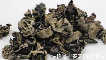 发霉|一家三口同时患癌,医生只因一件“东西”用了十年不扔