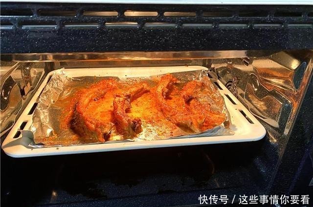 想吃烤串不用去烧烤摊,自己在家做,外焦里嫩,干净卫生,真解馋