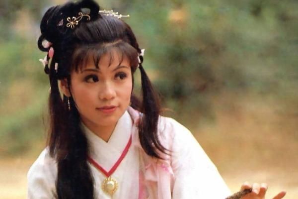 郭靖|难怪黄蓉宁愿把武功藏在屠龙刀,也不传给郭襄,你看周芷若说了啥