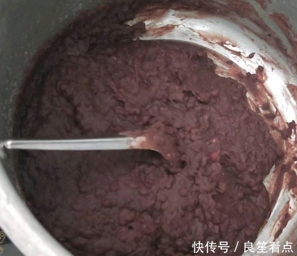 它是“穷人的阿胶”,三天吃一次,皮肤白里透红,连腮红都省了!