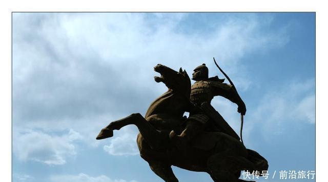 让自己|他在传位给自己的儿子之后又想反悔,最后被饿死在宫中