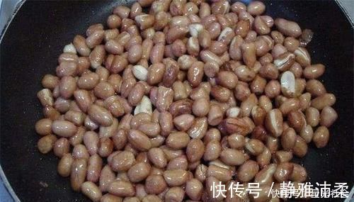 炸花生米,先放油就错了!大厨教你正确做法,香脆美味,不回潮